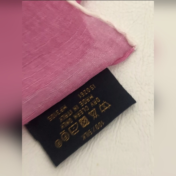 Louis Vuitton Envy Stole Vuittamins MP3105 - Picture 5 of 13